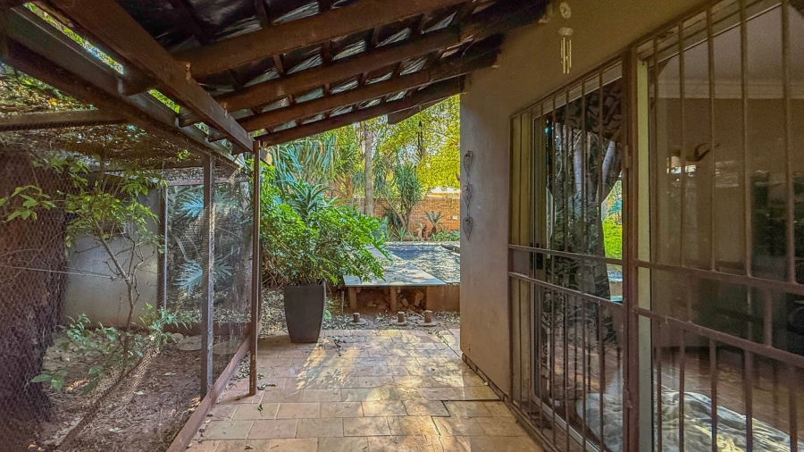 4 Bedroom Property for Sale in Melodie North West